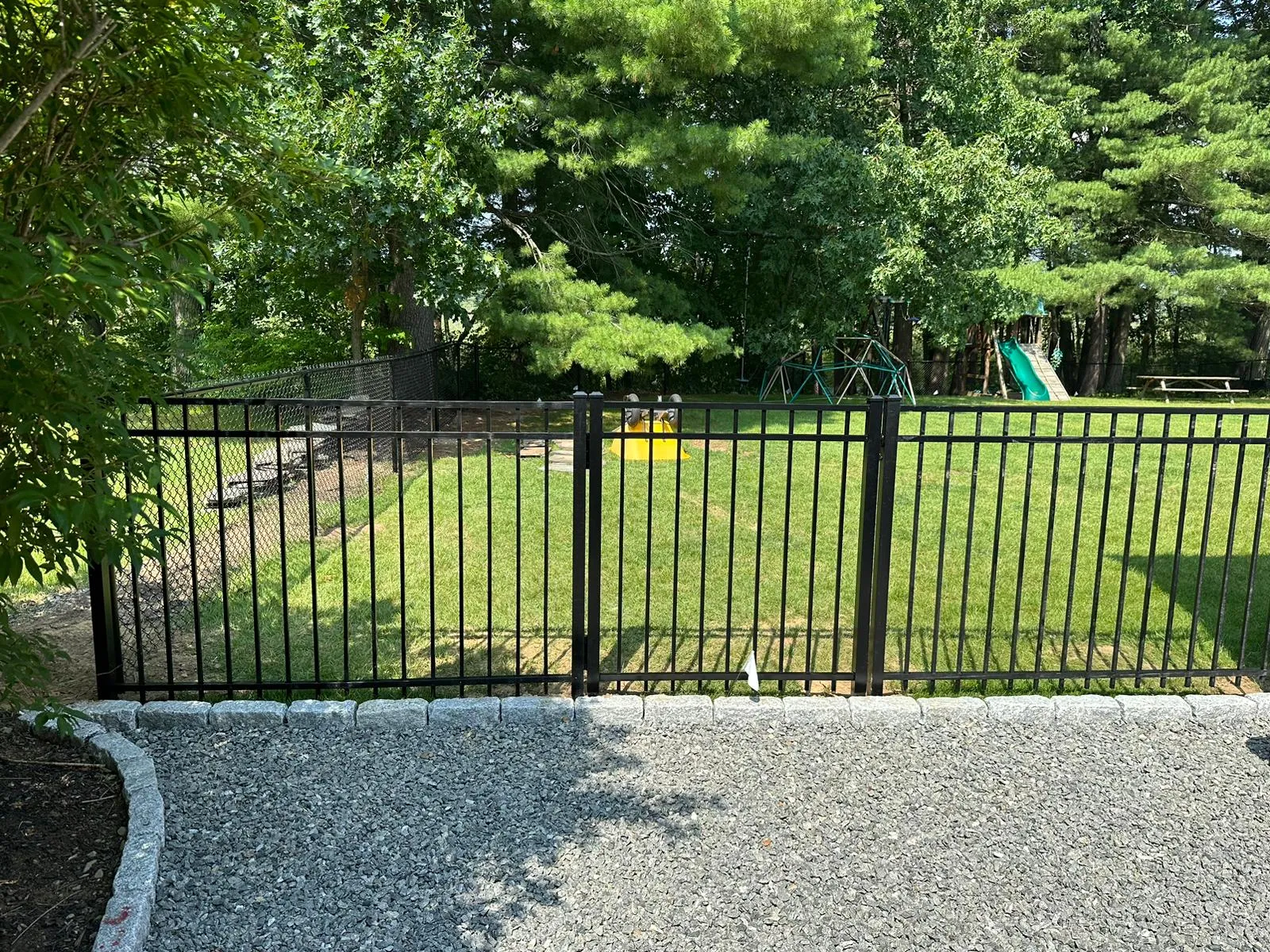 Ornamental aluminum fence photo 15