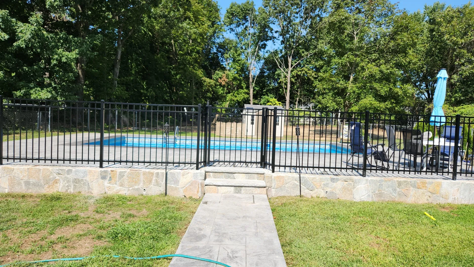 Ornamental aluminum fence photo 16