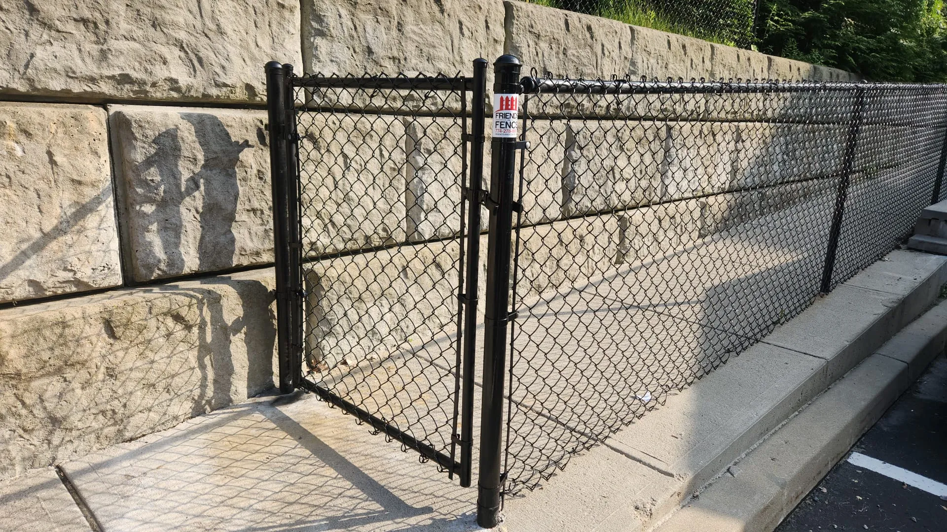 Chain link fence photo 3