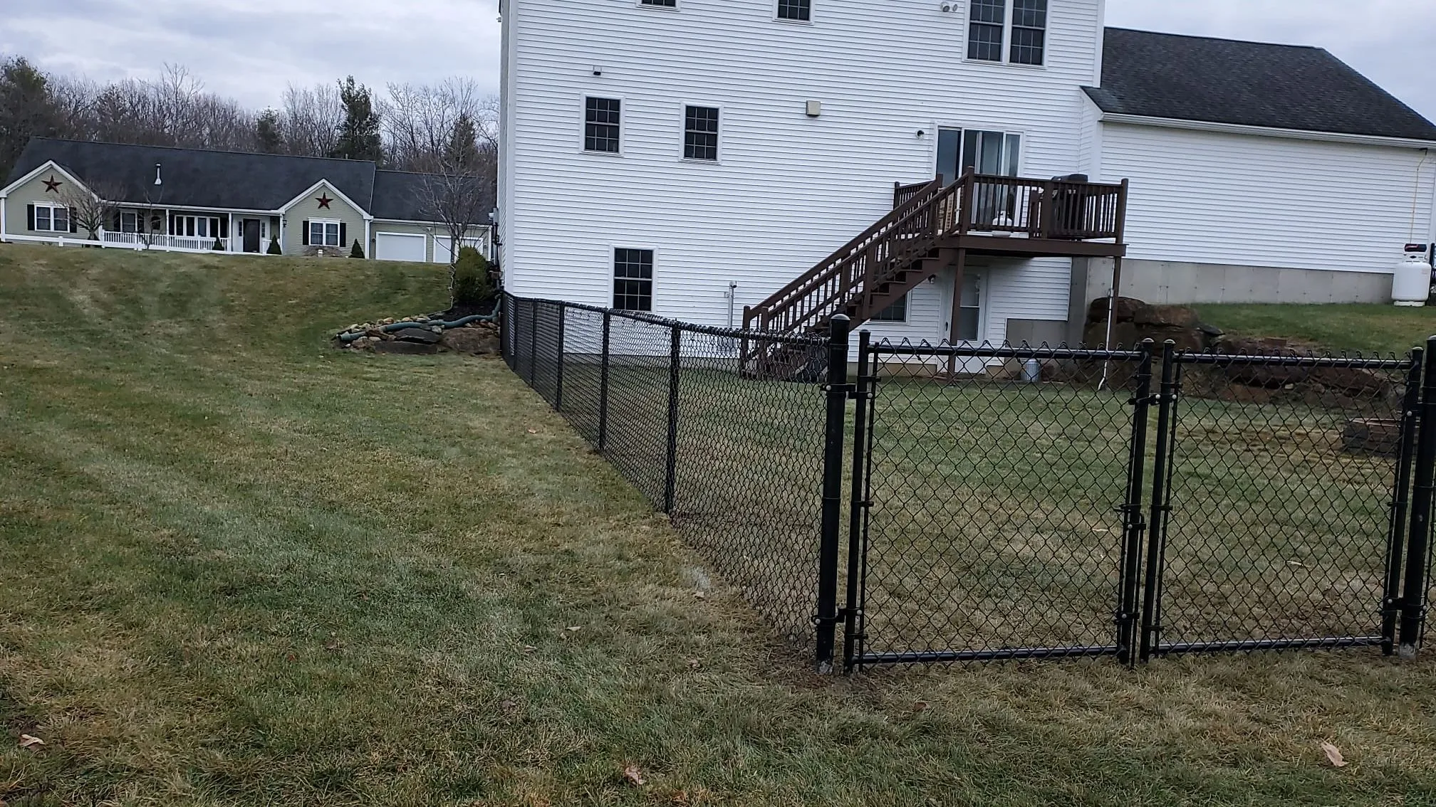 Chain link fence photo 9